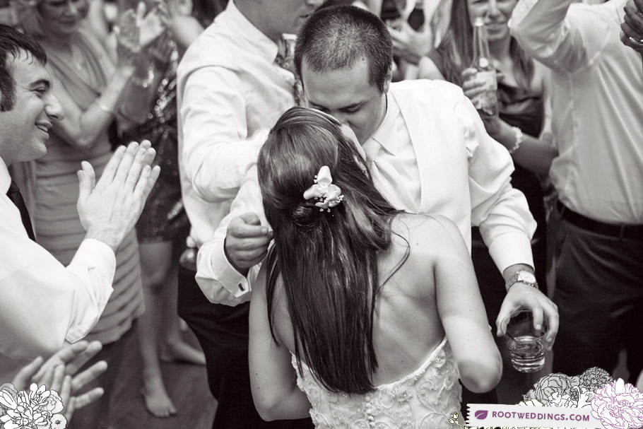 1164_RootWeddings