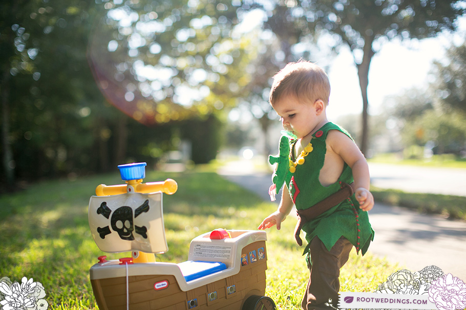 Vintage Peter Pan Costume - Jacksonville Halloween Portrait Session St. Johns Golf Course