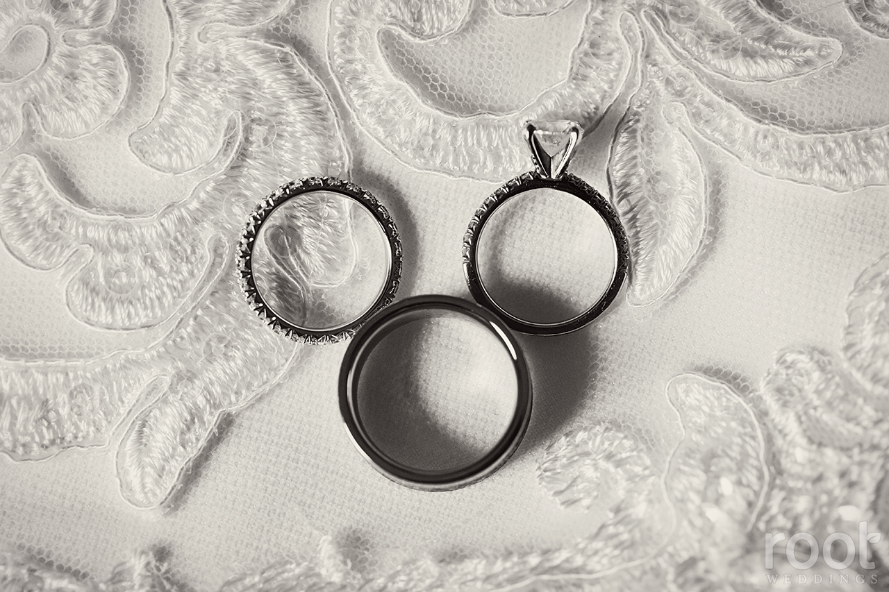 Wedding rings in Mickey Shape